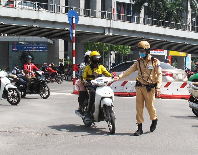 Có 5 trường hợp này vượt đèn đỏ ngang nhiên mà không lo CSGT xử phạt trong năm 2023?