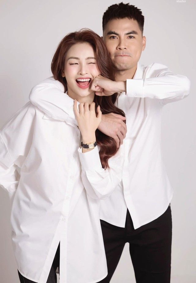 Nữ MC VTV vừa công khai 'lái phi công' cầu thủ nổi tiếng nóng bỏng cỡ nào?